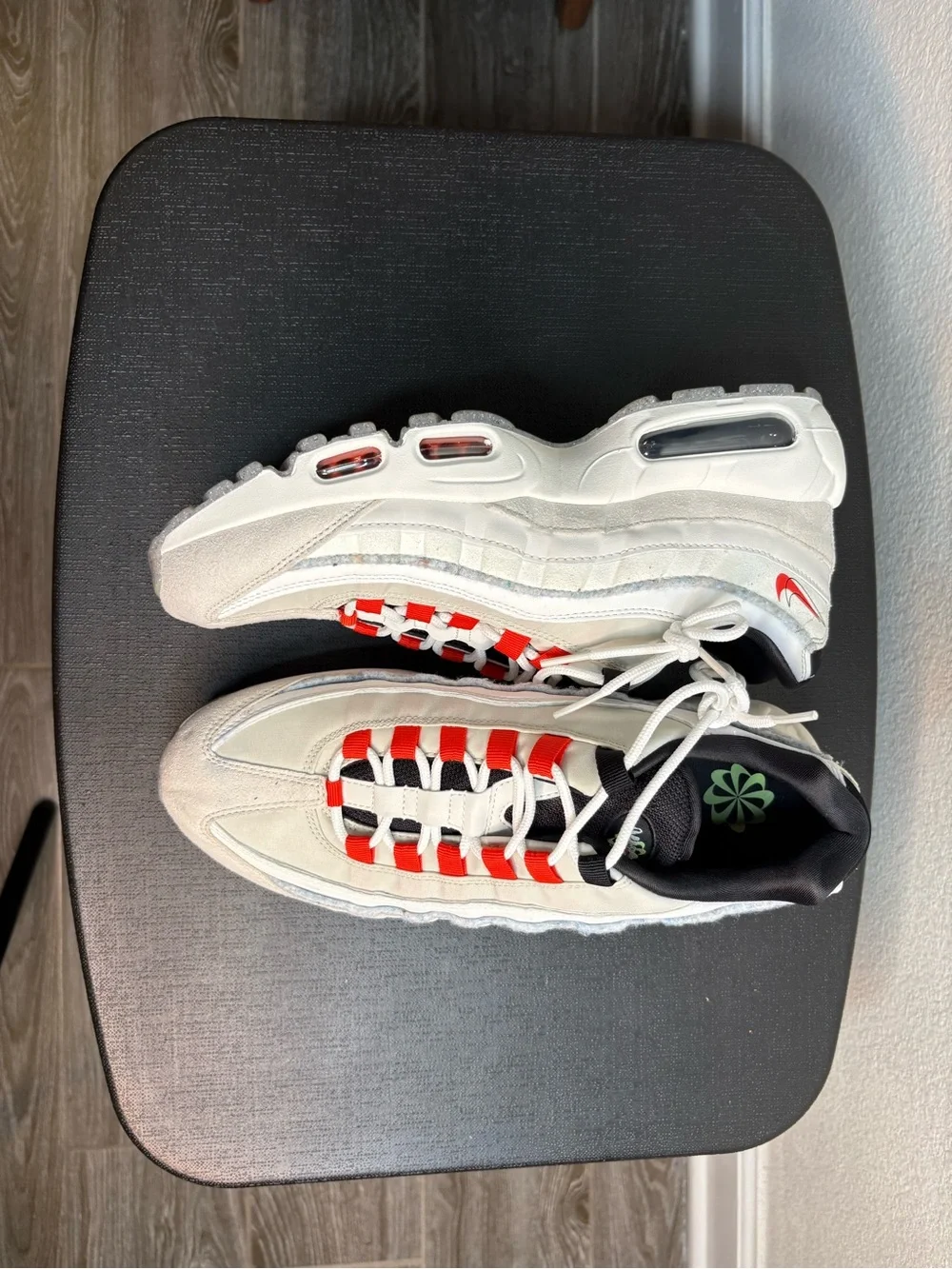 Nike Mens Air Max 95 SE DQ0268002, Light Bone Habanero Red-Black, 9.5 M US